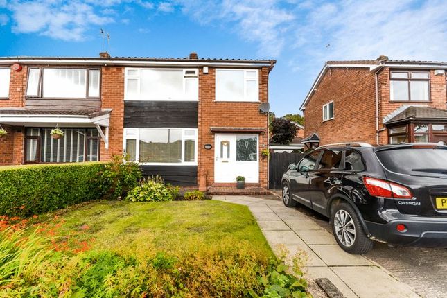 Homes For Sale In Lakeside Cottages Standish Wigan Wn1 Buy