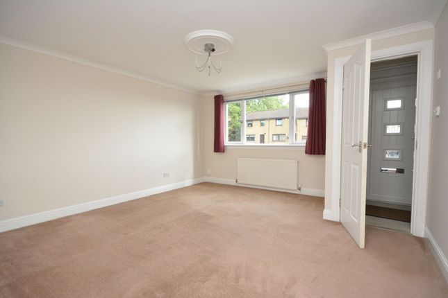 5 McVean Place, Bonnybridge photo 2