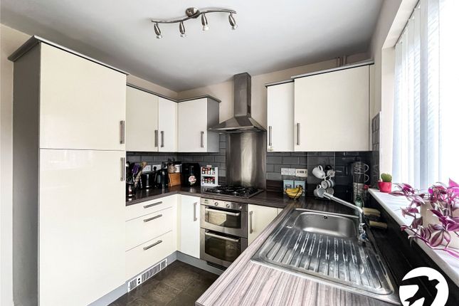 12, Iris Drive, Kent photo 3