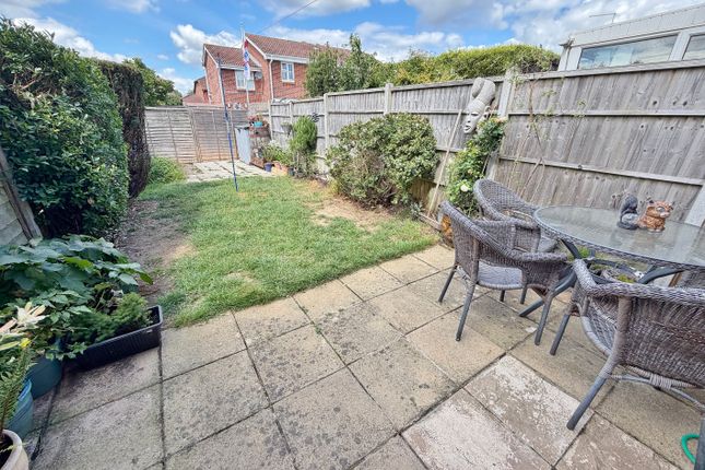 22, Tattershall Crescent, Fareham photo 2