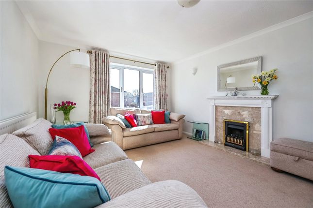 65, Henley Way, Ilkeston photo 4