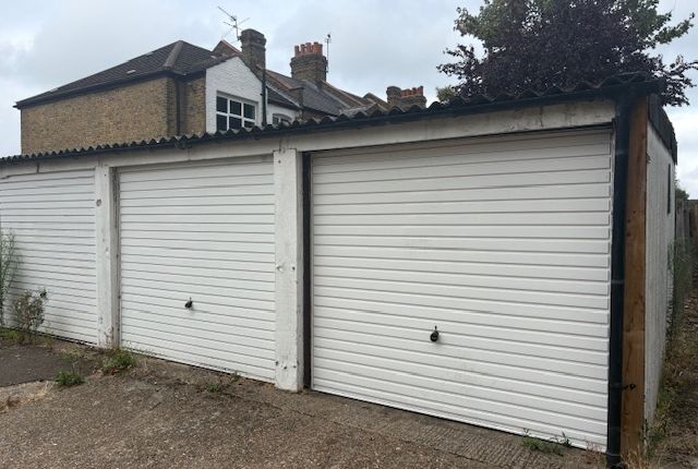 2 , red Lion rd , Surbiton photo 2