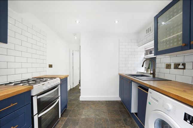 28a Cruikshank Road, London photo 4