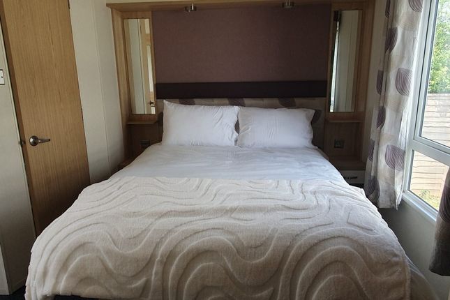 Orchard Views Holiday Park, Burmarsh Road, Romney Marsh photo 4