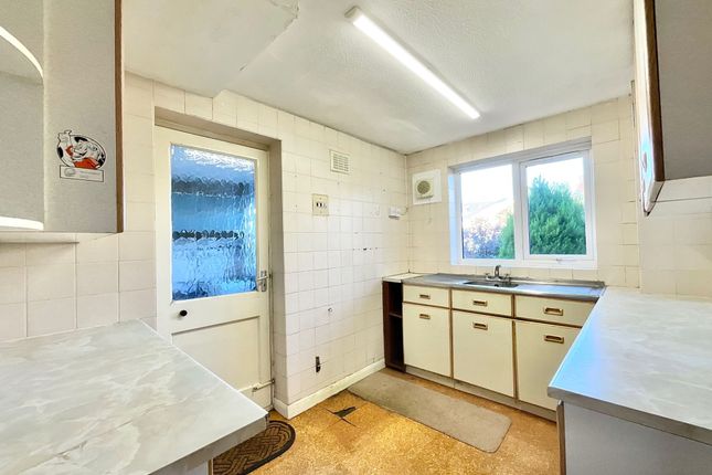 15 Goldhurst Drive, Stoke-On-Trent photo 3