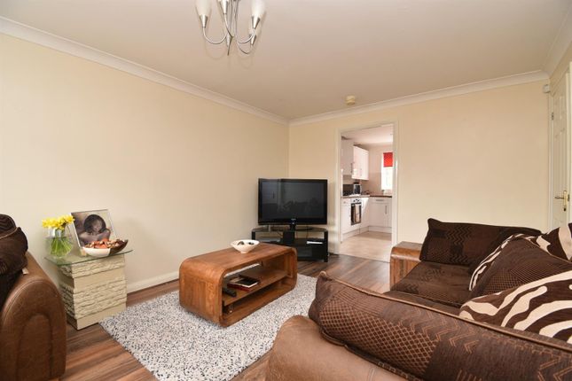Pentland Rise, Stevenage photo 3