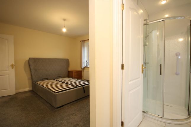 28, The Meadows, Hereford photo 4