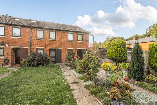 12, Angel Court, Newbury photo 2