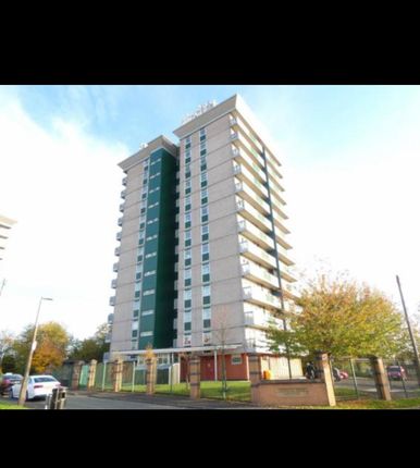 Thumbnail Flat to rent in Chelford Road, Handforth