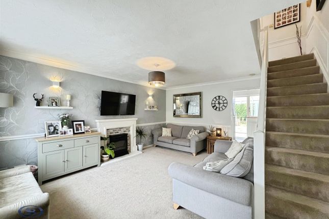 67, Thames Close, Congleton photo 2