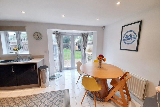 49, Nightingale Lane, Barnham photo 4