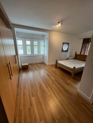Flat to rent in Maes-Y-Coed Road, Cardiff