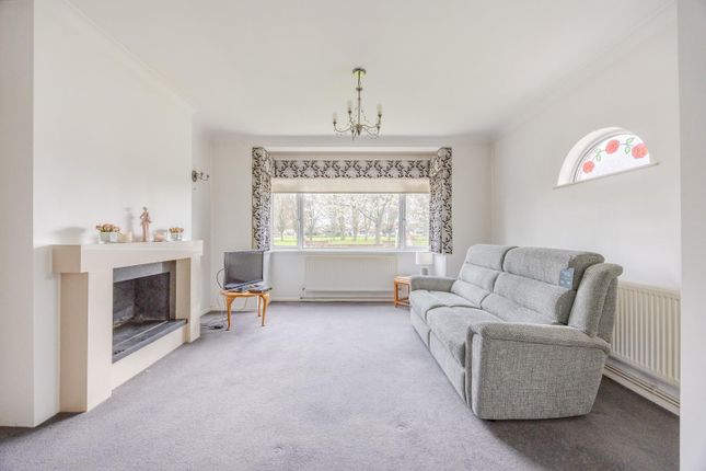 23, Branscombe Square, Thorpe Bay photo 2