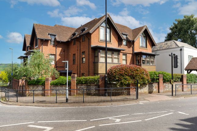 1 bed flat for sale in South Street, Dorking, Surrey RH4