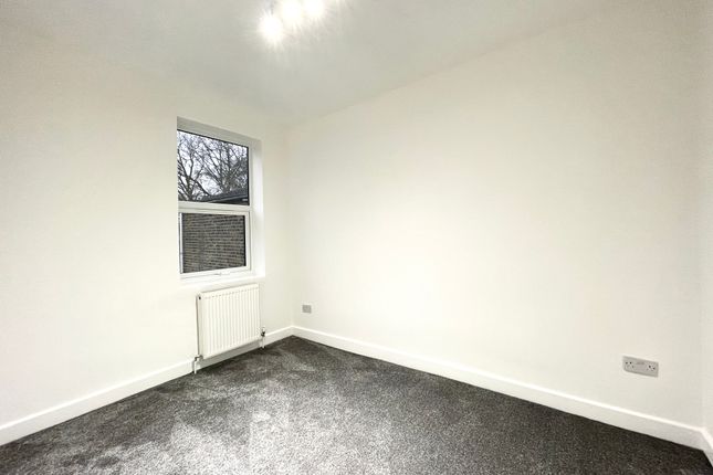 54, Warwick Road, London photo 5
