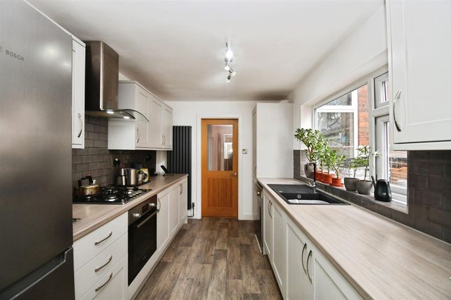 8, Edward Street, Hessle photo 3