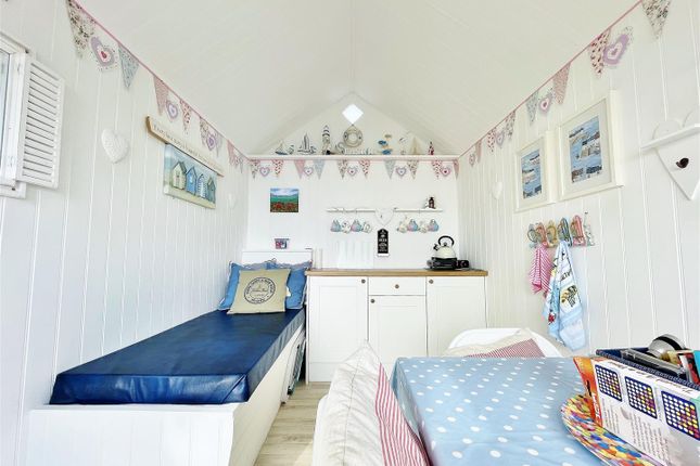98, Pier Approach, Walton-on-the-Naze photo 5