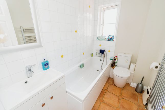 Flat for sale in Archers Road, Southampton, Hampshire