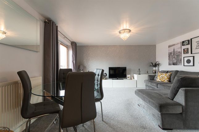 Flat for sale in Gadfield Grove, Atherton, Manchester