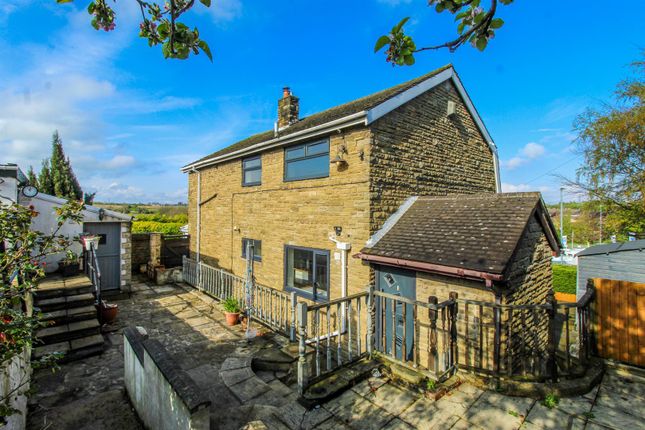 Thumbnail Detached house for sale in Pontefract Road, Knottingley