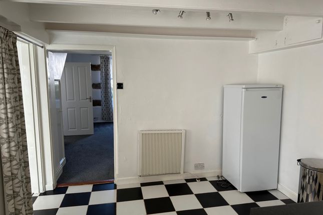 3 Unity Road, Helston photo 5