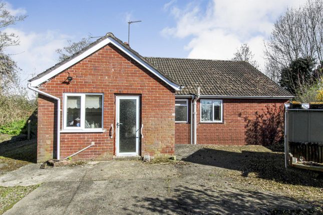 Detached bungalow for sale in Llynclys, Oswestry