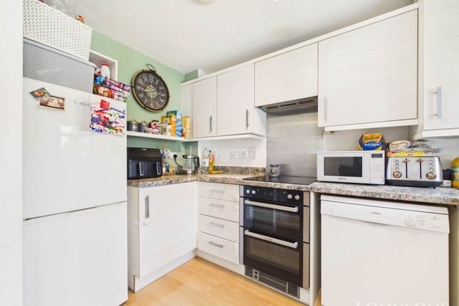 13, Blackberry Way, Swaffham photo 4