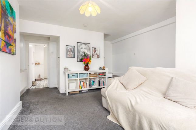 111B, High Street, Saddleworth photo 4