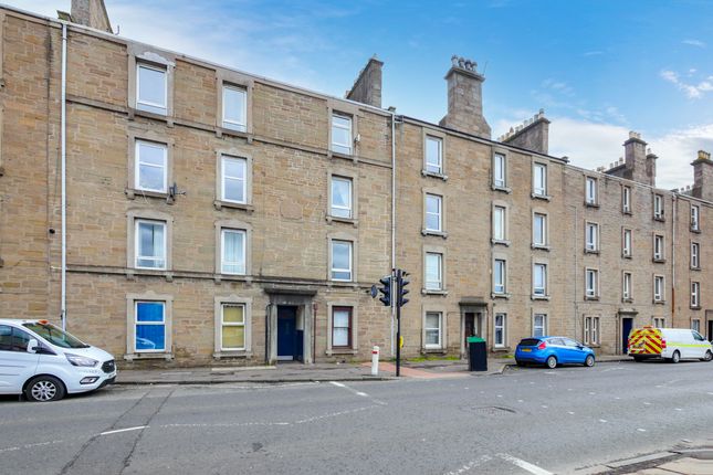 Thumbnail Flat to rent in Strathmartine Road, Dundee, Angus, Scotland