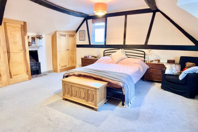 48, Barton Street, Tewkesbury photo 4