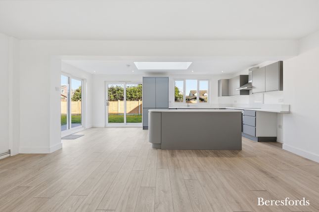 9, Claypits Road, Chelmsford photo 3