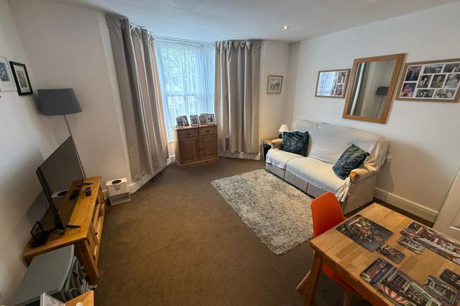 43 Clinton Road, Redruth photo 2