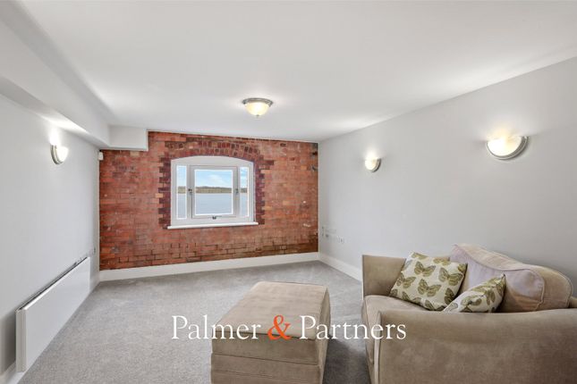 Apartment 30,,, The Quayside Maltings, High Street, Manningtree photo 3
