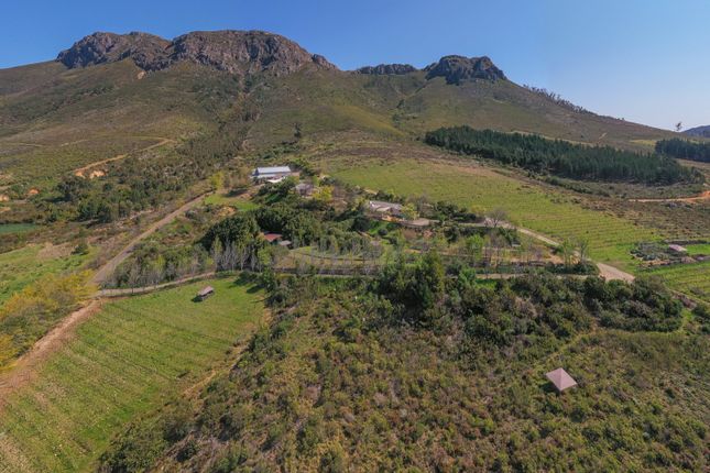 Country house for sale in Boutique Wine Estate, Franschhoek, Western Cape, 7690