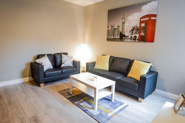 Rm 5, 102, Stone Hill Road, Derbys photo 3