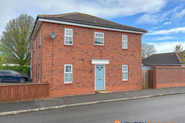 Thumbnail Detached house for sale in Wickliffe Park, Claypole, Newark