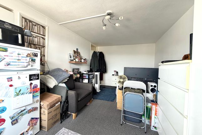 Flat 20, Peacehaven photo 4