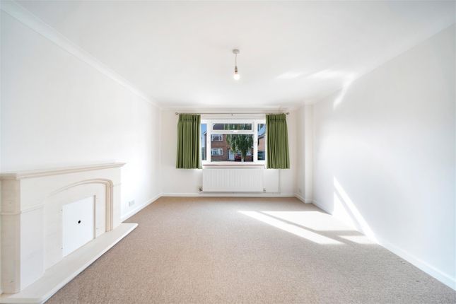 33, Penshurst Road, Ipswich photo 2