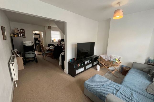 70 Dursley Road, Trowbridge photo 3