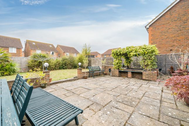 5 Penny Cress Road, Sheerness photo 2