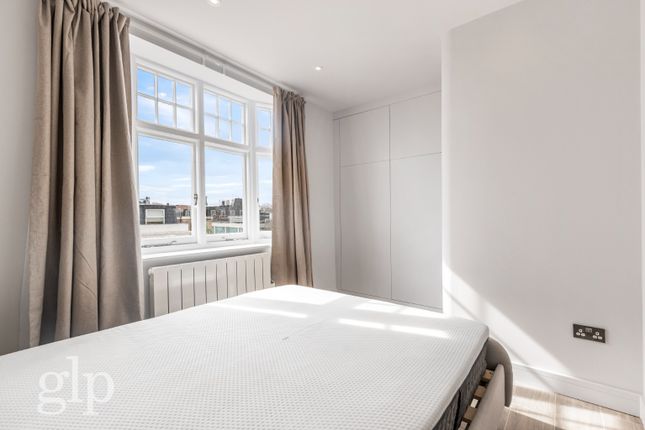 Flat to rent in 69 Kings Road, London, Greater London