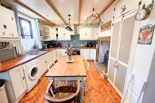 31, Adams Valley, Uttoxeter Road, Stoke-on-Trent photo 2