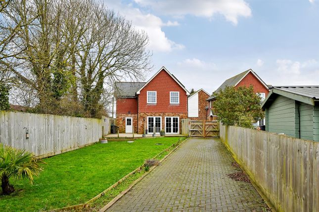 7, Applegate Court, Ashford photo 2