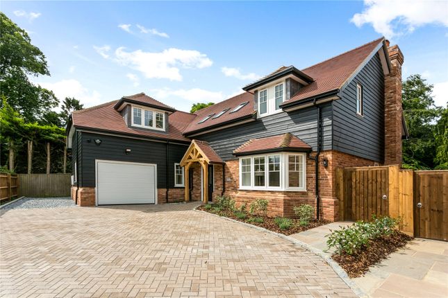 Thumbnail Detached house for sale in Peppard Road, Reading