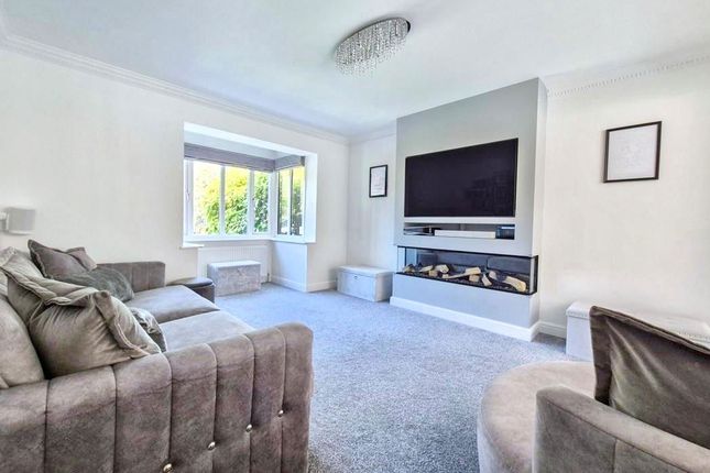 11, Whites Gardens, Hebburn photo 2