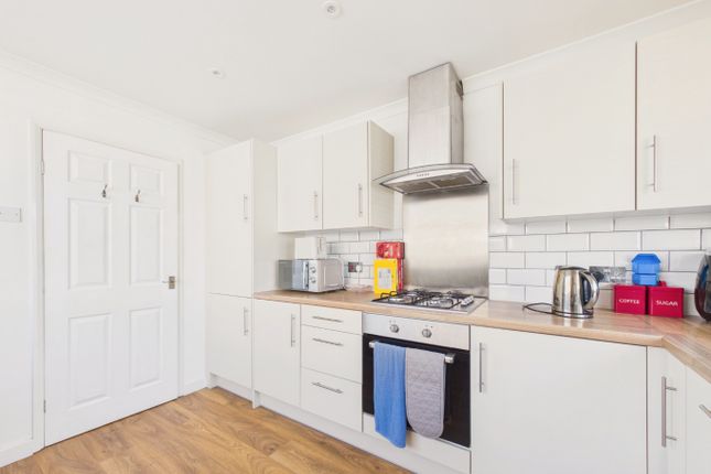 21 Beech Close, Sproatley, East Riding of Yorkshire photo 4