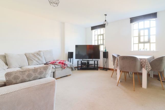 6 Weir Court, Barton Mill Road, Canterbury photo 3