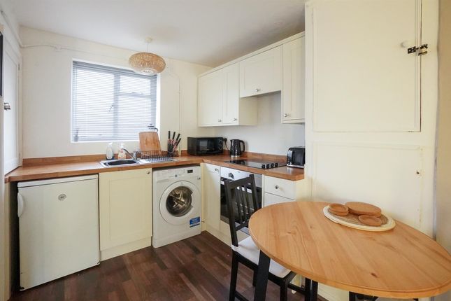 1-6, Laburnum Cottages, Grove Road, Stratford-Upon-Avon photo 3
