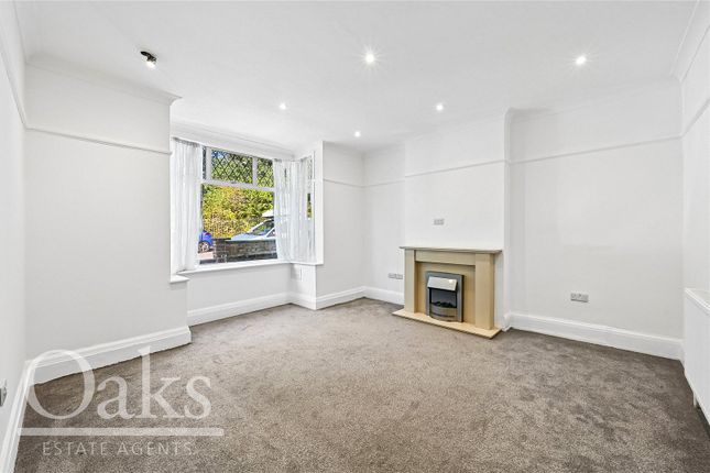 215, Ross Road, London photo 3