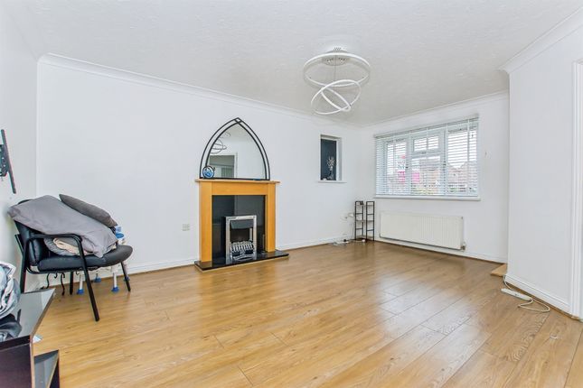 33, Jubilee Close, Spalding photo 2